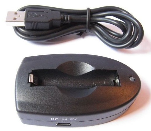10440 Battery Charger with USB cable