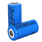 ボタントップとUltraFireの電池16340の1200mAh3.6Vリチウムイオン（Li-ion）